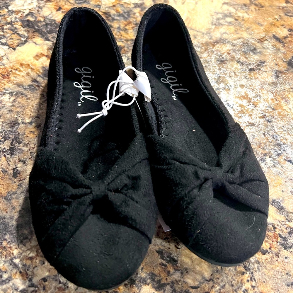 Little girls black flats